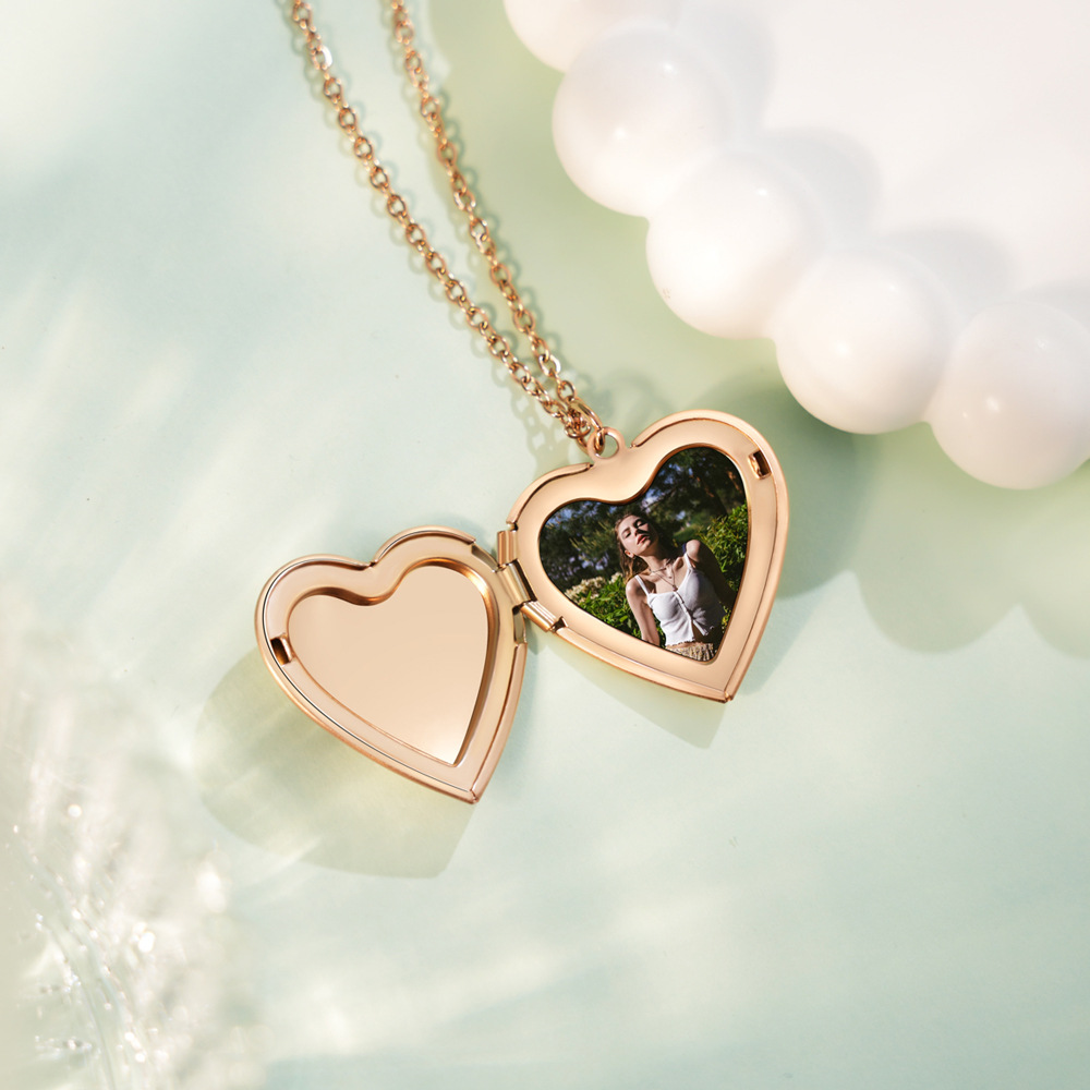 Silver Color Love Heart Photo  - đánh giá và giá Heart Locket Necklace Photo