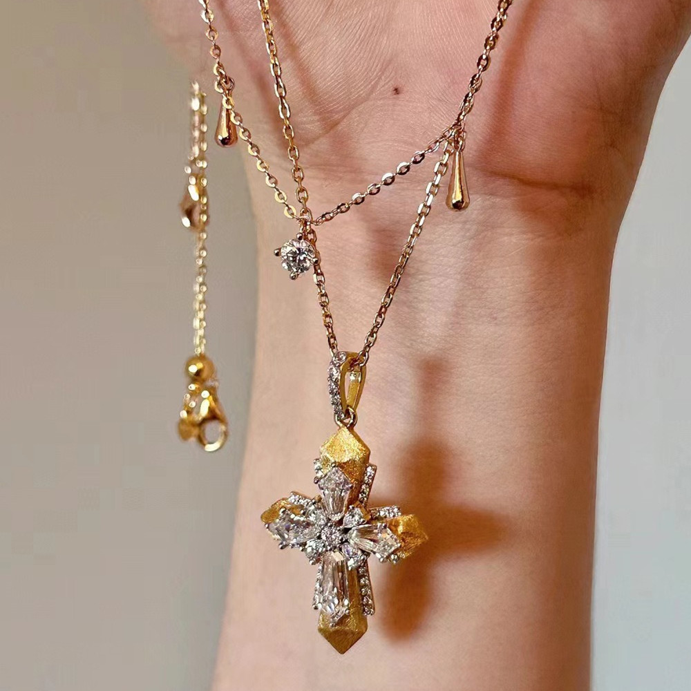 Vintage Vatican Cross Pendant  - đánh giá và giá Cross Pendant Necklace Gold