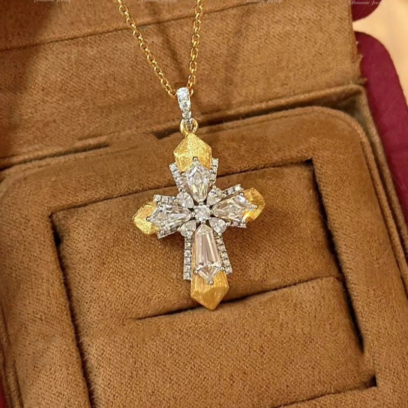 Vintage Vatican Cross Pendant  - đánh giá và giá Cross Pendant Necklace Gold