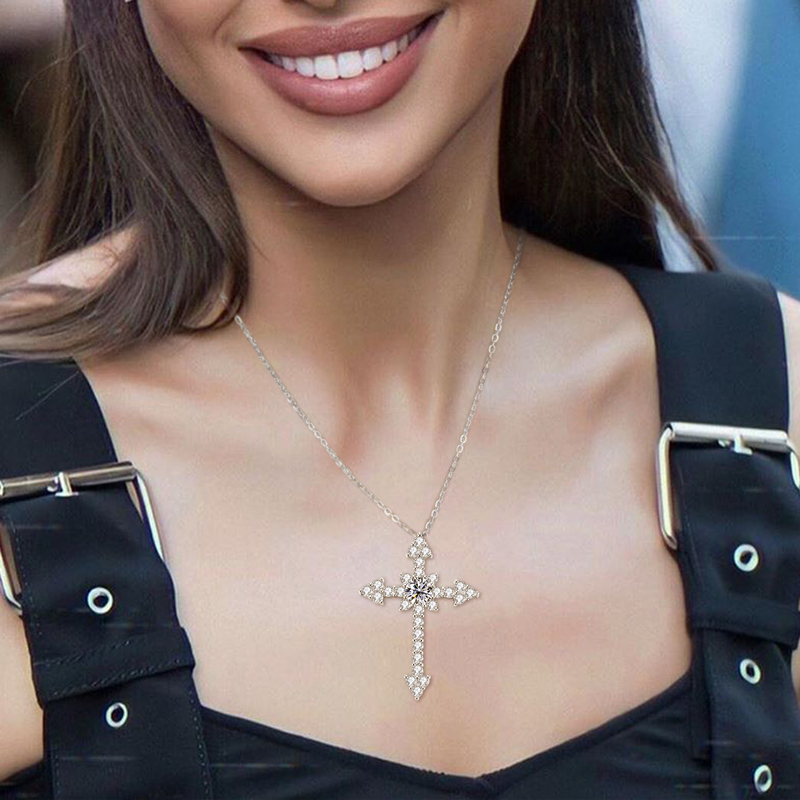 IOGOU 0.5/1CT D VVS1 Moissanit - đánh giá và giá Cross Pendant Necklace Gold