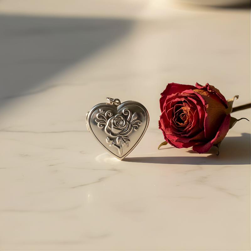 Gothic Vintage Heart Necklace  - đánh giá và giá Heart Locket Necklace Photo